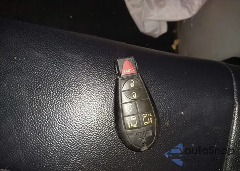 2013 Chrysler Town & Country Touring from USA, damaged, VIN 2C4RC1BG1DR797661